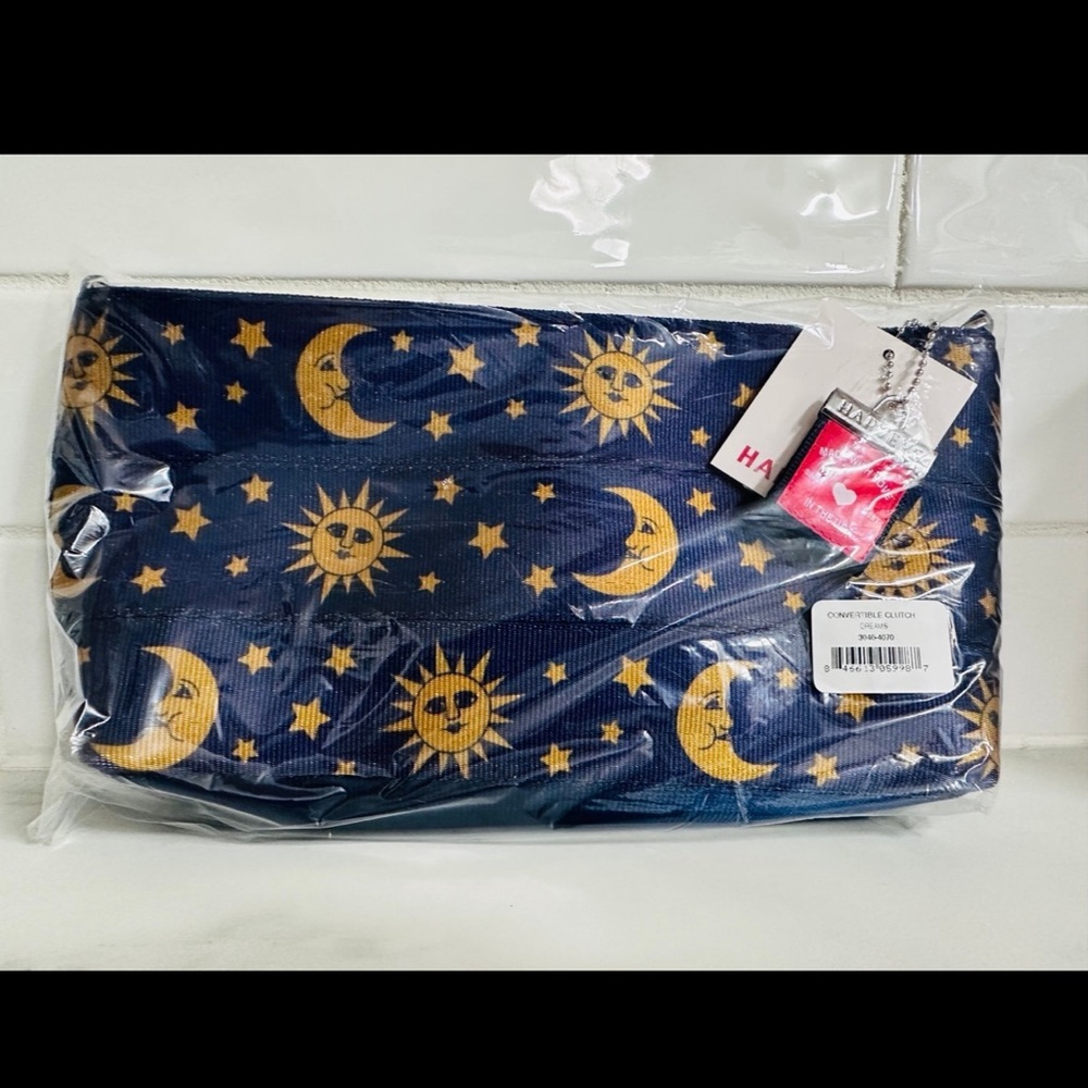 Harveys Seatbelt Dreams Convertible Clutch- NEW